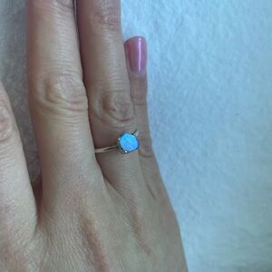 Elegant Silver Labradorite Gem Ring